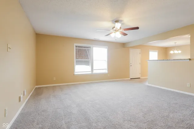 $1,665 | 944 Shenandoah Way, Greenwood, IN 46143