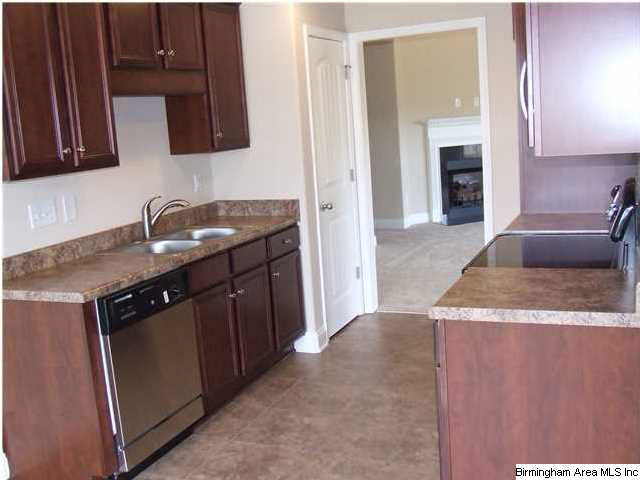 221 Crisfield Circle Alabaster, AL 35007 - Photo 6 of 12