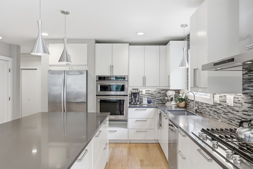 57 Berlin Road Bolton, MA 01740 - Photo 13 of 42