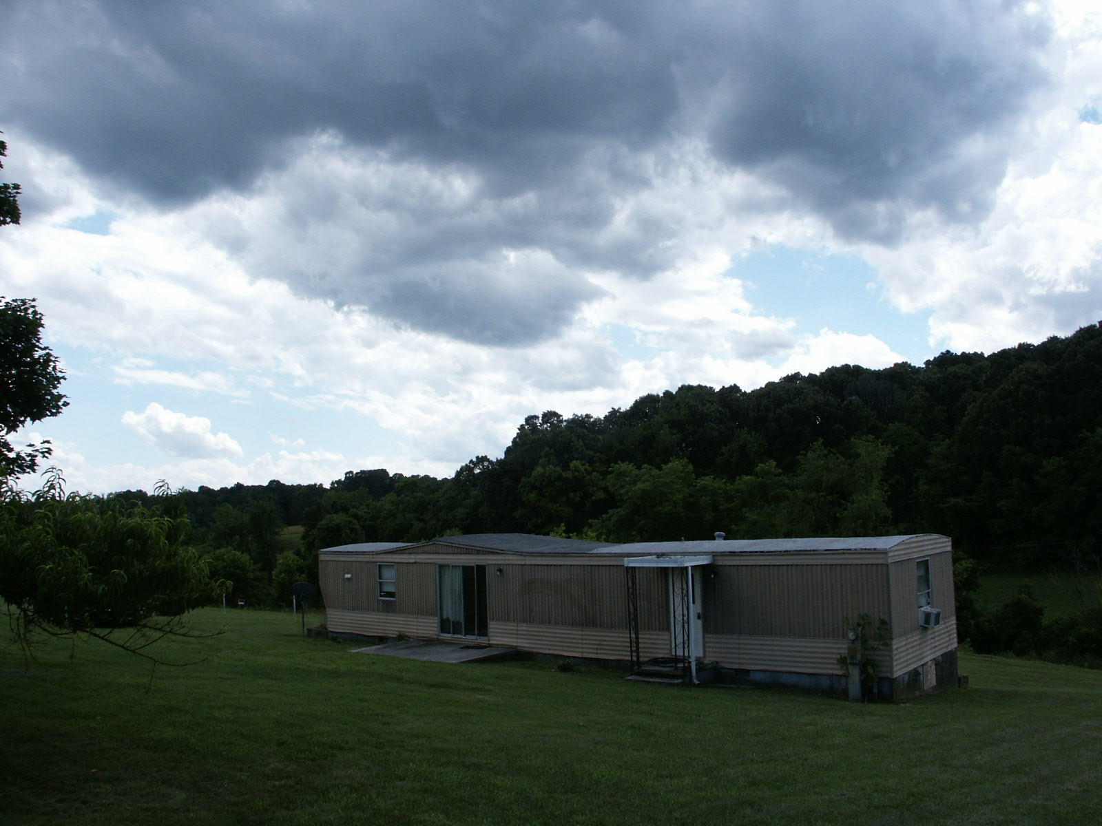 2056 Ammen Road Fincastle, VA 24090 - Photo 9 of 14 PICT0572