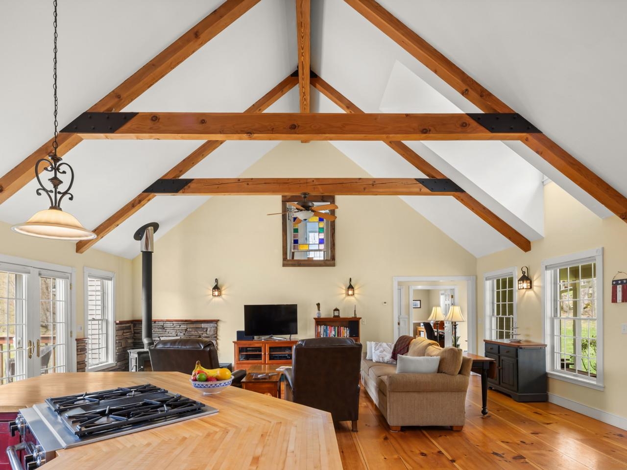 880 Stonefence Road Richmond, VT 05477 - Photo 8 of 50 Gallery Image 8