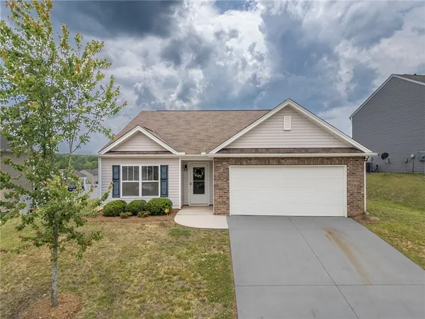 $295,000 | 27 Karkinnen Court, Pendleton, SC 29670