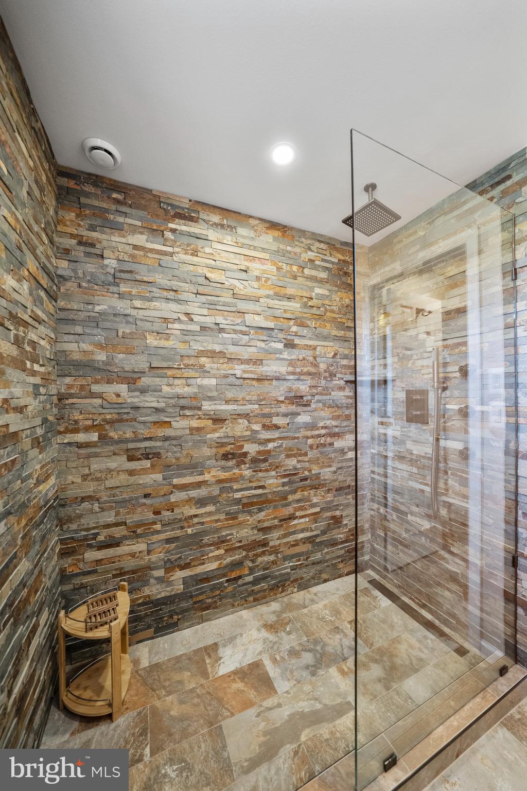 18421 New Hampshire Avenue Ashton, MD 20861 - Photo 23 of 55