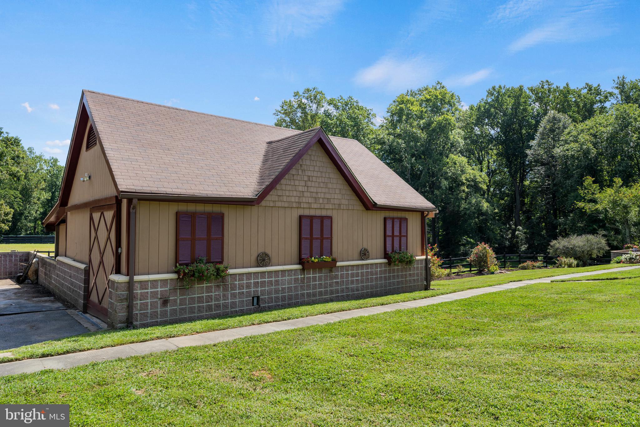 18421 New Hampshire Avenue Ashton, MD 20861 - Photo 33 of 55