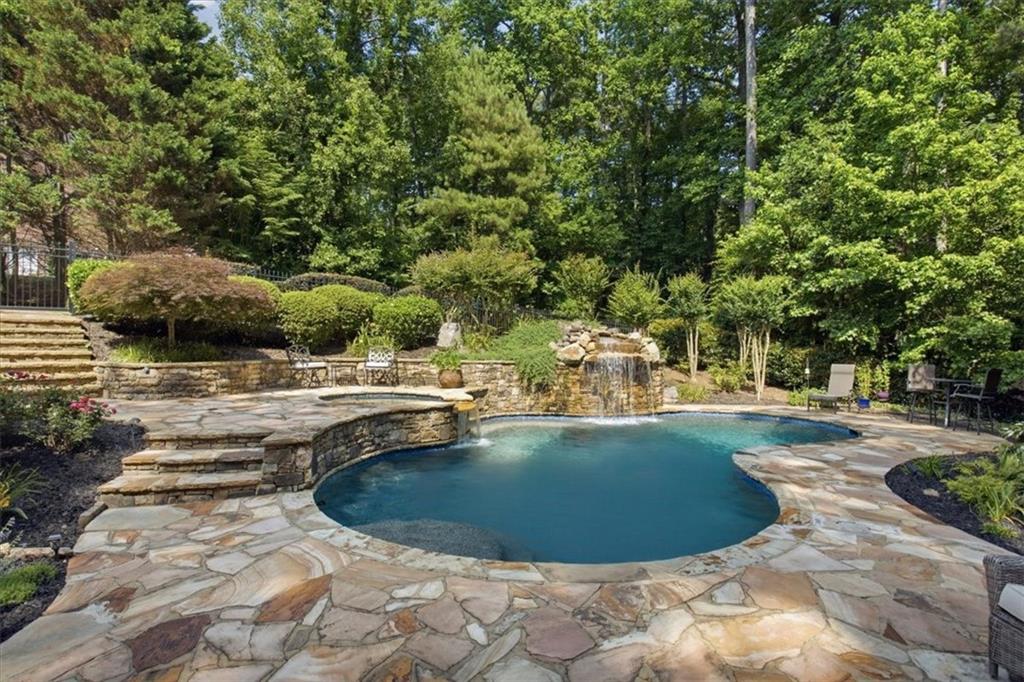 880 Colonial Lane Milton, GA 30004 - Photo 2 of 42