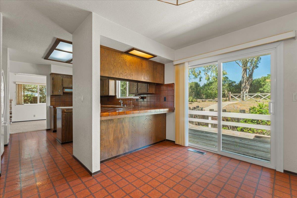 17089 McGuffie Road Salinas, CA 93907 - Photo 13 of 42