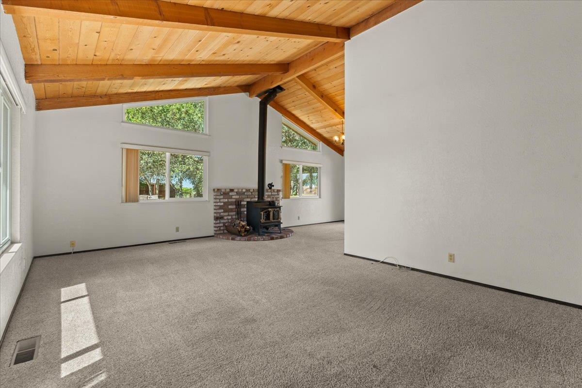 17089 McGuffie Road Salinas, CA 93907 - Photo 6 of 42