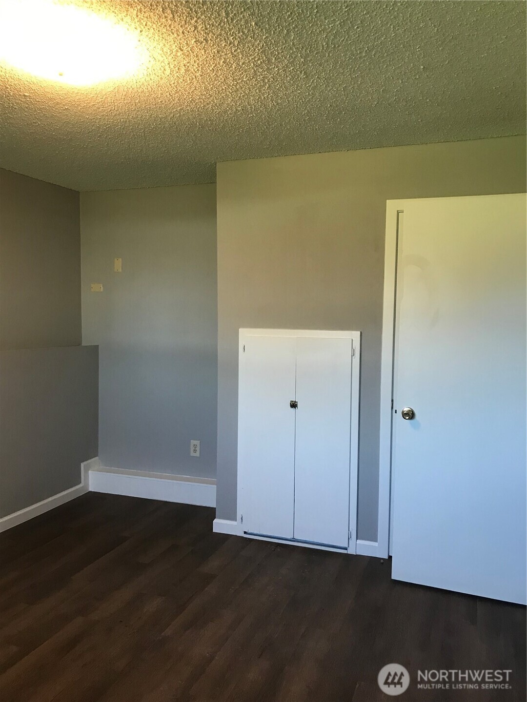 1214 36th Street Anacortes, WA 98221 - Photo 18 of 23 a view of an empty room