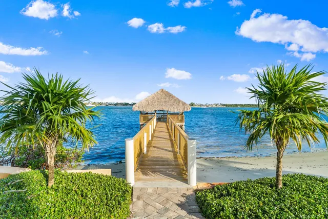 $3,900 | 20 South Lakeshore Drive, Unit C, Hypoluxo, FL 33462