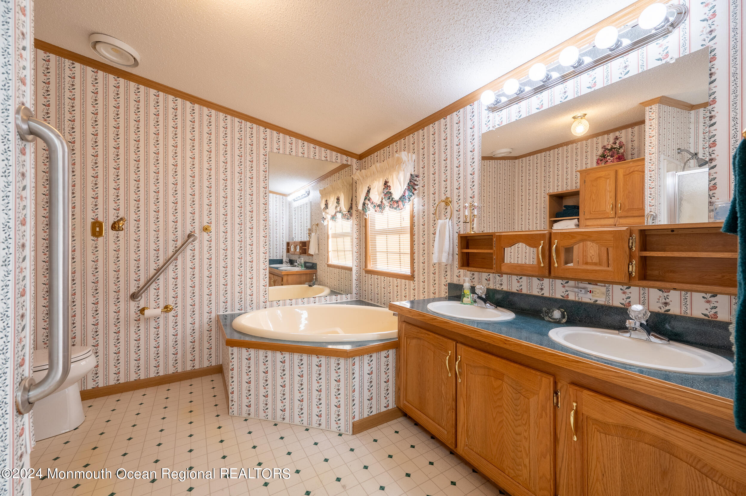 2653 Dover Road Forked River, NJ 08731 - Photo 29 of 53 Primary Bath