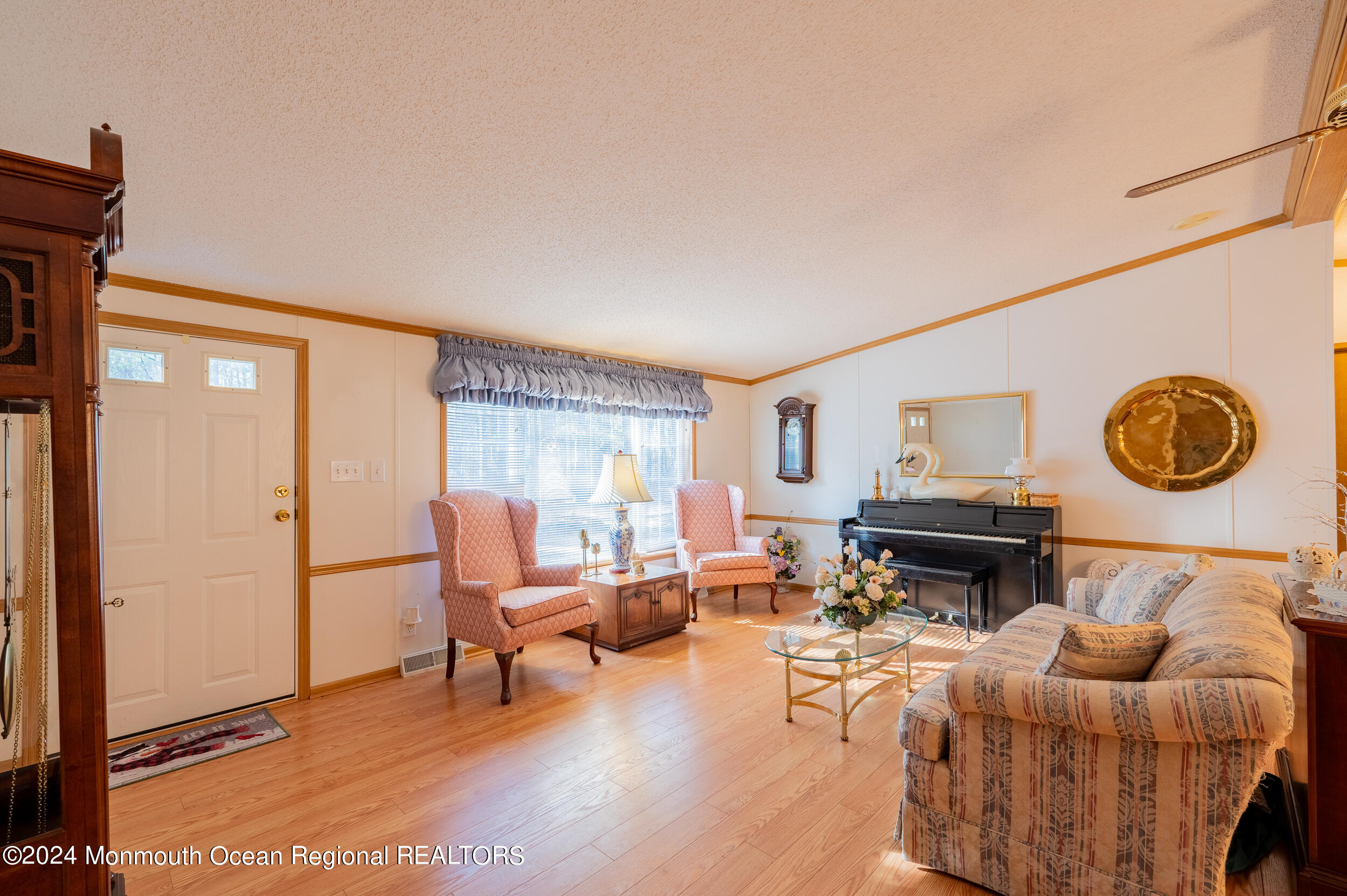 2653 Dover Road Forked River, NJ 08731 - Photo 6 of 53 Living Room