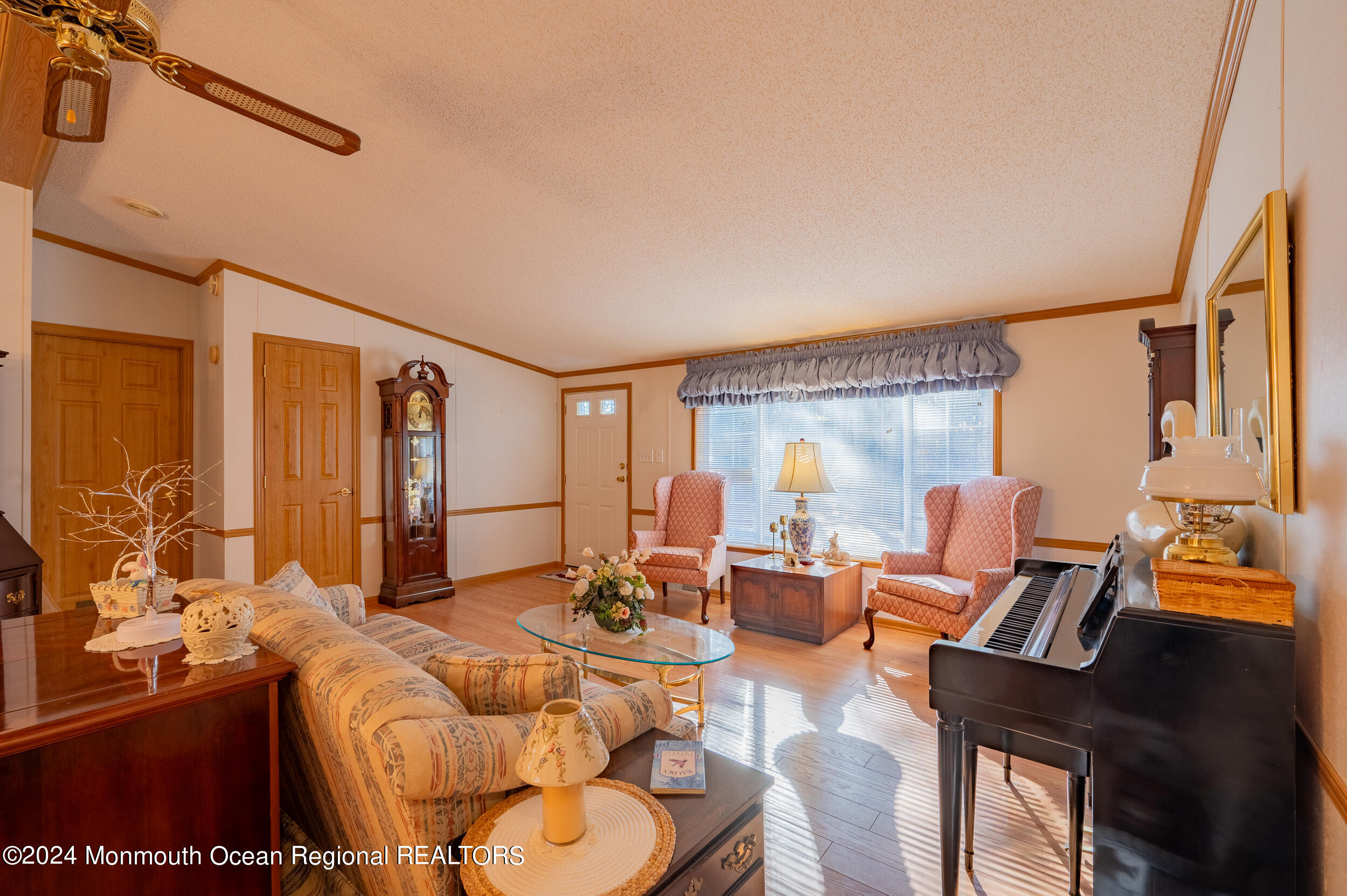 2653 Dover Road Forked River, NJ 08731 - Photo 7 of 53 Living Room