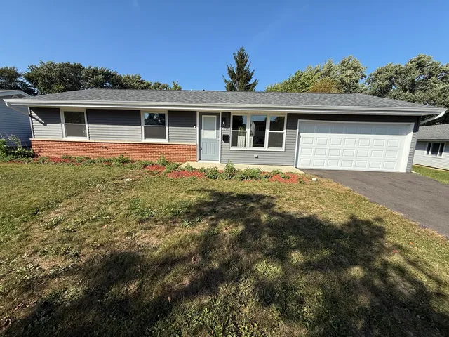 $3,300 | 1220 Kingston Lane, Schaumburg, IL 60193