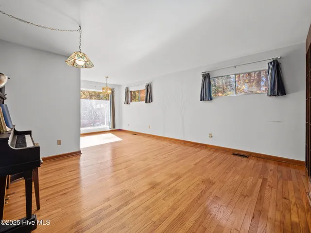 $223,000 | 1008 Sand Ridge Road, Hubert, NC 28539