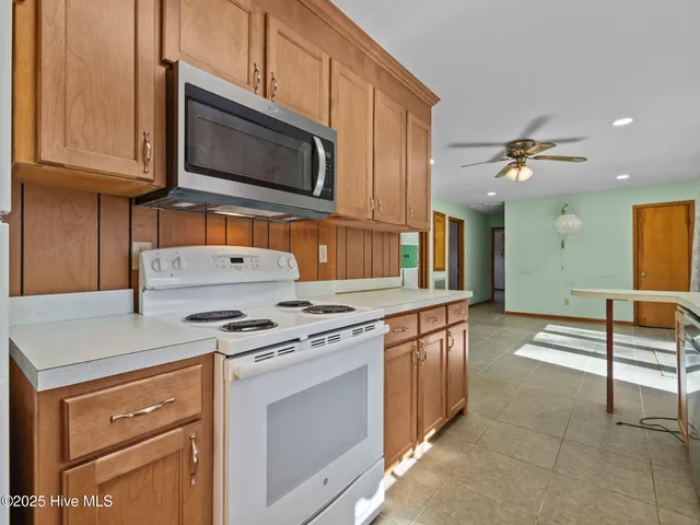 $223,000 | 1008 Sand Ridge Road, Hubert, NC 28539