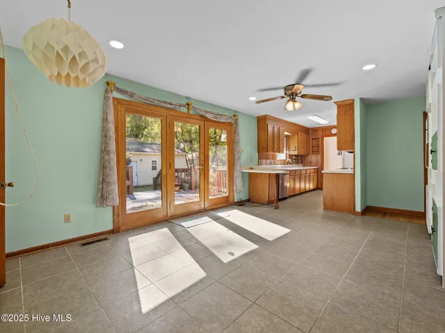 $223,000 | 1008 Sand Ridge Road, Hubert, NC 28539