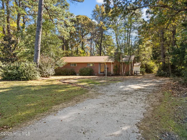 $223,000 | 1008 Sand Ridge Road, Hubert, NC 28539