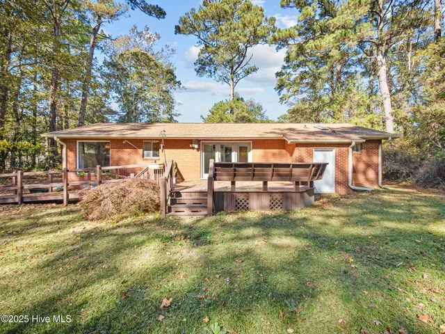 $223,000 | 1008 Sand Ridge Road, Hubert, NC 28539