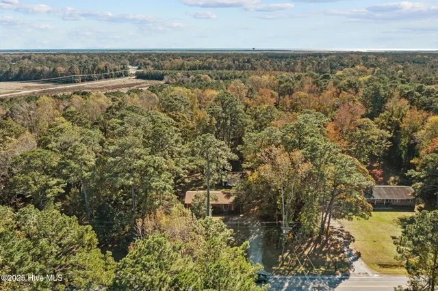 $223,000 | 1008 Sand Ridge Road, Hubert, NC 28539