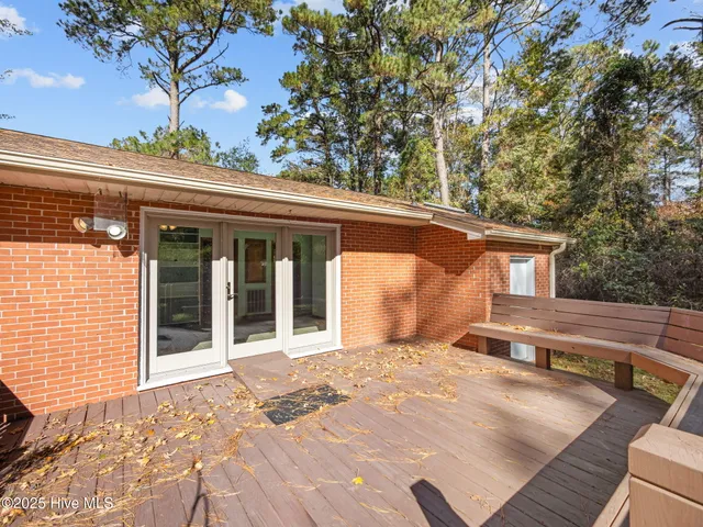 $223,000 | 1008 Sand Ridge Road, Hubert, NC 28539