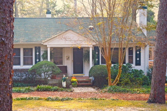 730 West Rollingwood Road Aiken, SC 29801 - Photo 2 of 36