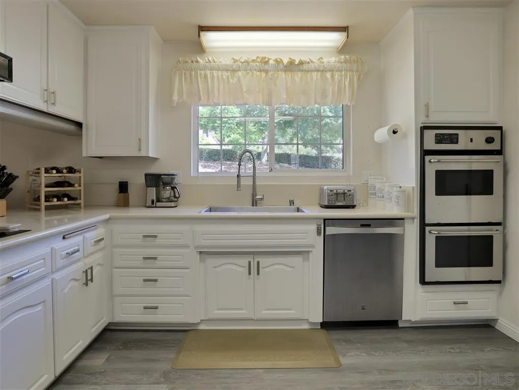 747 Via Flora Road San Marcos, CA 92069 - Photo 8 of 24 Gallery Image 8