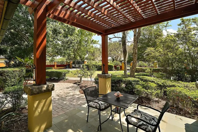 $997,000 | 707 South Dixie Drive, Howey-in-the-Hills, FL 34737