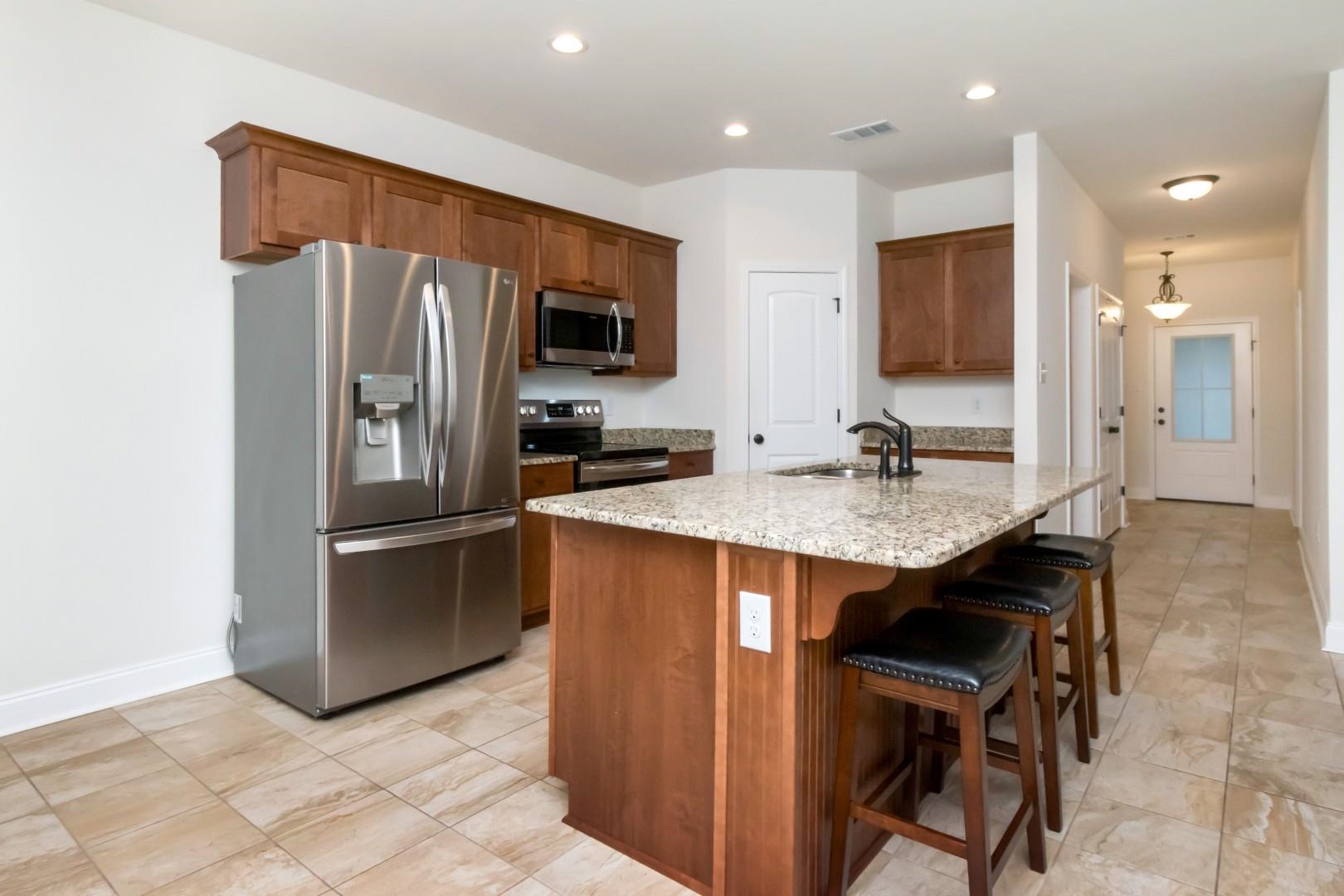 10714 Brodick Loop Daphne, AL 36527 - Photo 3 of 26 Kitchen