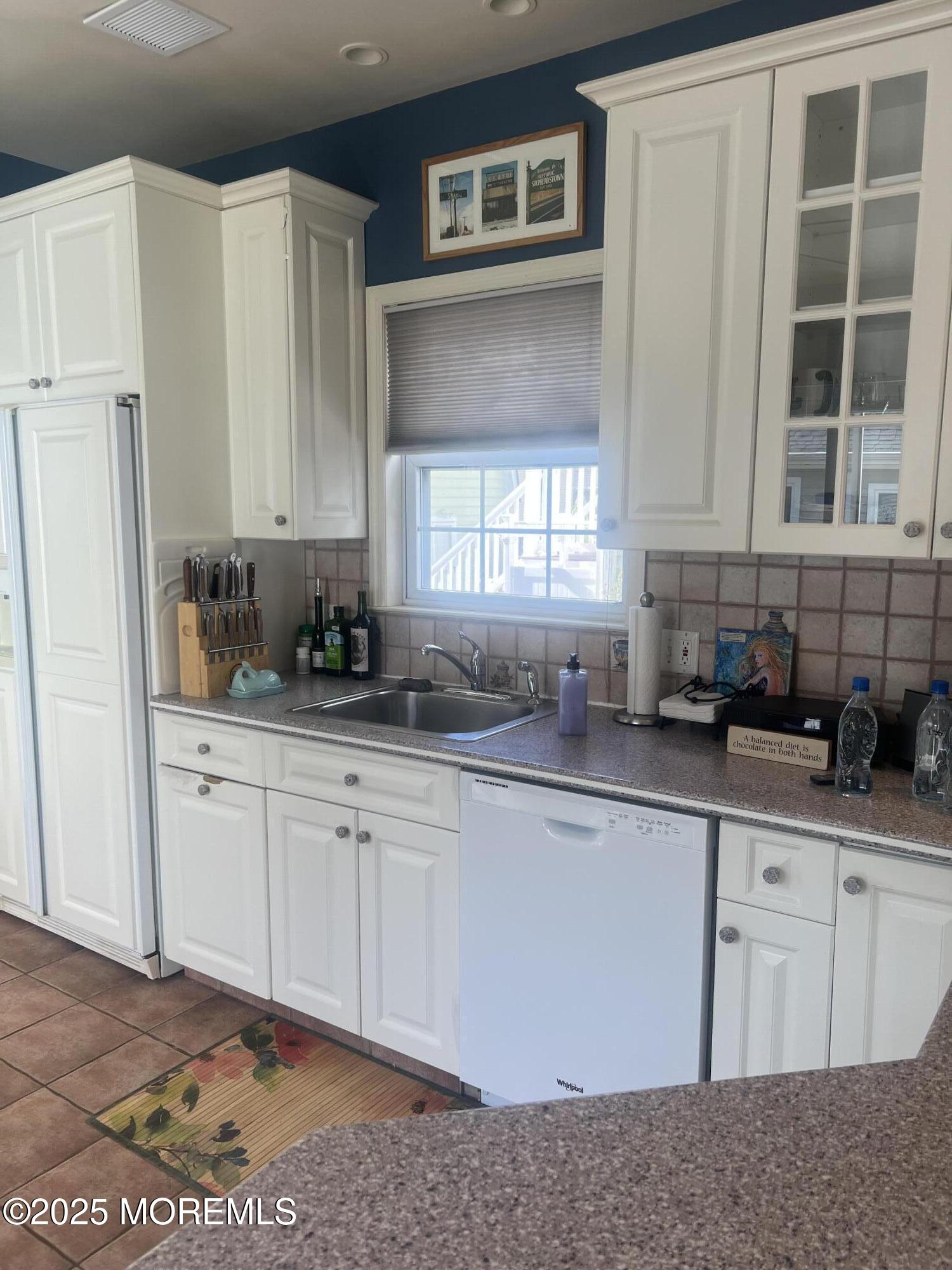 327 Woodland Avenue Avon-by-the-Sea, NJ 07717 - Photo 12 of 31 IMG_2415