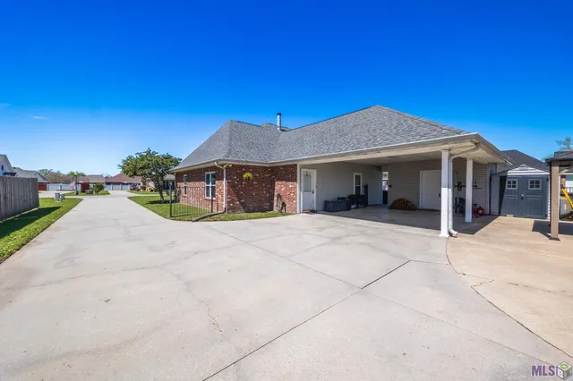 $310,000 | 163 Lake Penchant Court, Houma, LA 70360
