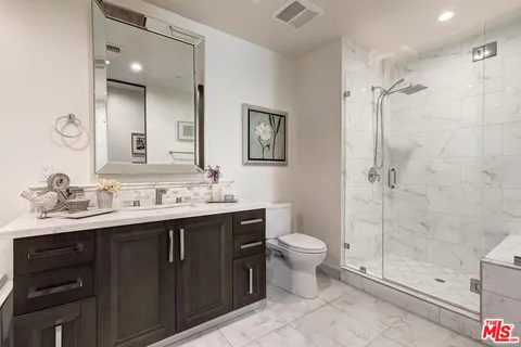 $1,395,000 | 10523 Ashton Avenue, Unit 101, Los Angeles, CA 90024