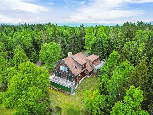$825,000 | 41 Stone Hedge Lane, Rangeley, ME 04970