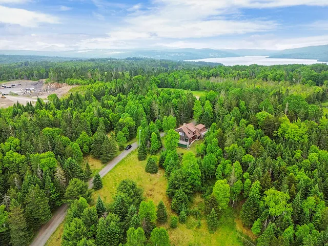 $825,000 | 41 Stone Hedge Lane, Rangeley, ME 04970