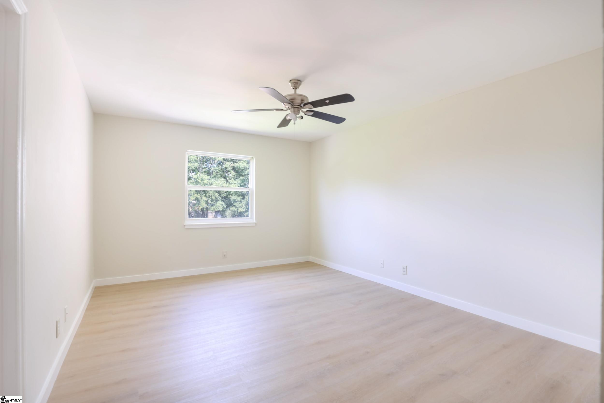 2601 Duncan Chapel Road, Unit A302 Greenville, SC 29617 - Photo 14 of 32