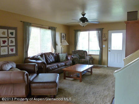 2855 East Avenue Rifle, CO 81650 - Photo 8 of 15 liv2