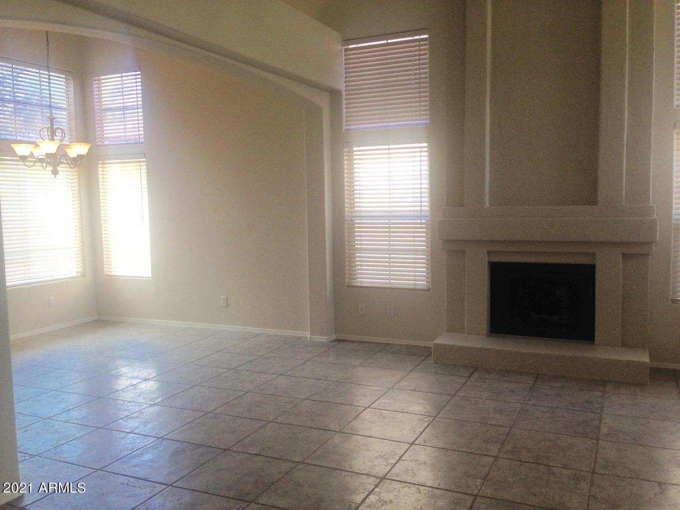 205 West Colt Road Tempe, AZ 85284 - Photo 2 of 15 Living and dining area