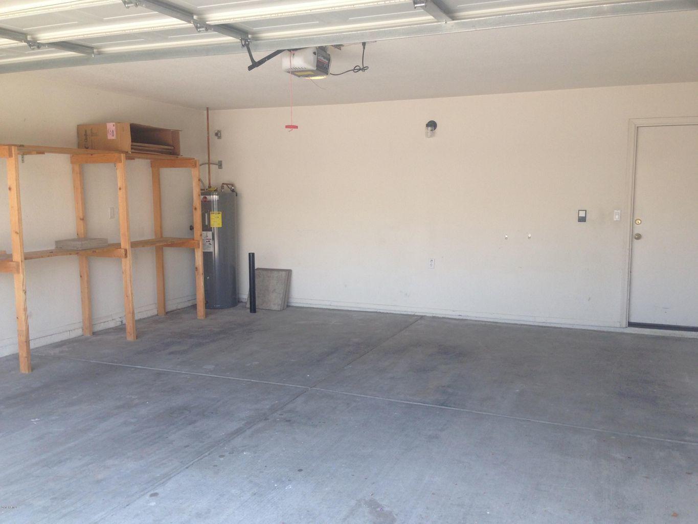 205 West Colt Road Tempe, AZ 85284 - Photo 10 of 15 Garage