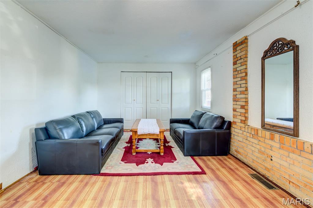1436 Telegraph Road St. Louis, MO 63125 - Photo 17 of 32 Gallery Image 17