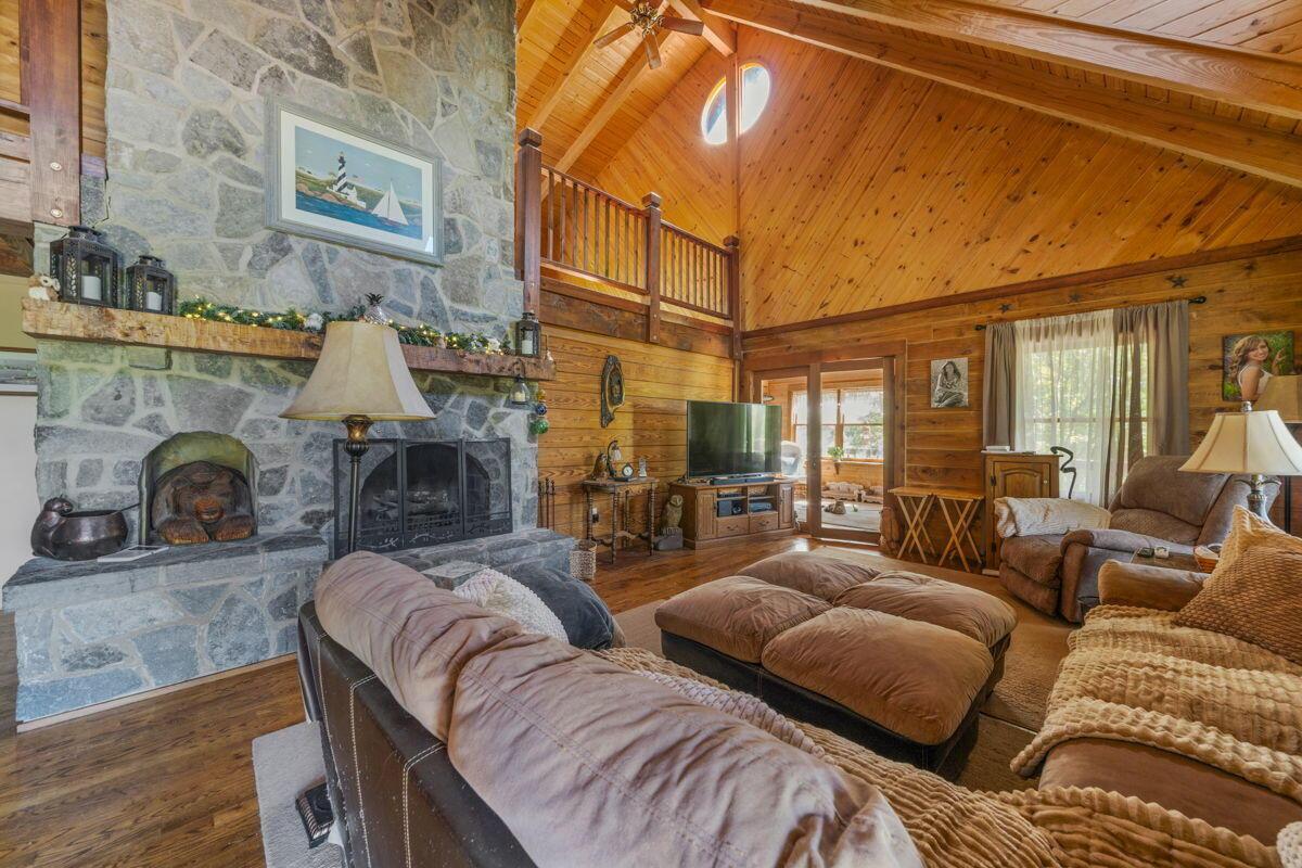 16472 Kreashbaum Road Rockbridge, OH 43149 - Photo 7 of 145 7-web-or-mls-DSC09409