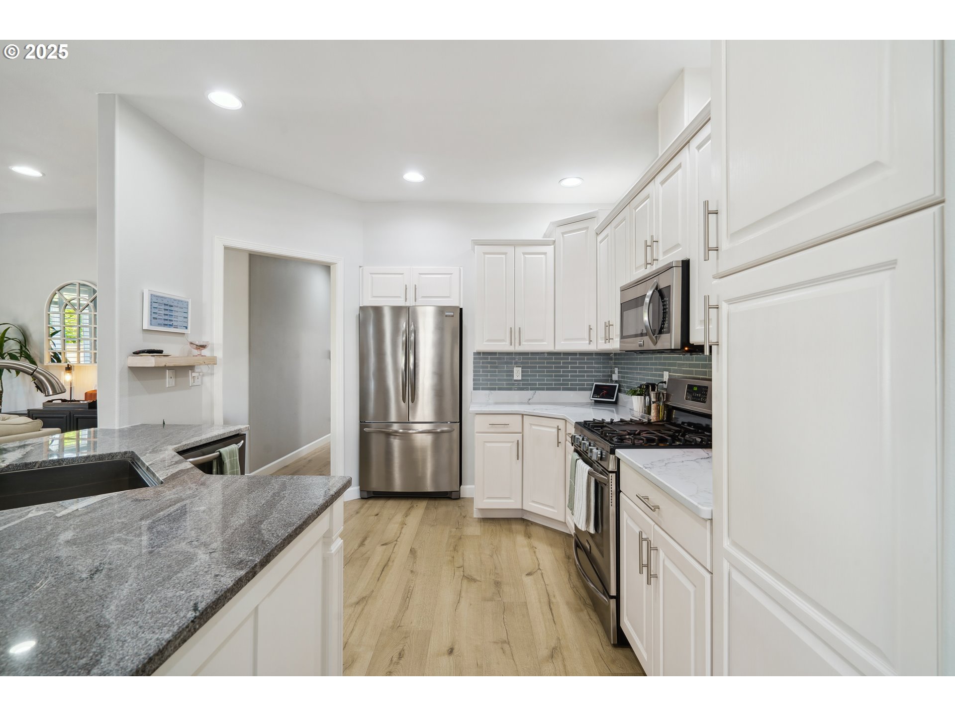 2002 Antelope Circle Southwest Albany, OR 97321 - Photo 13 of 37