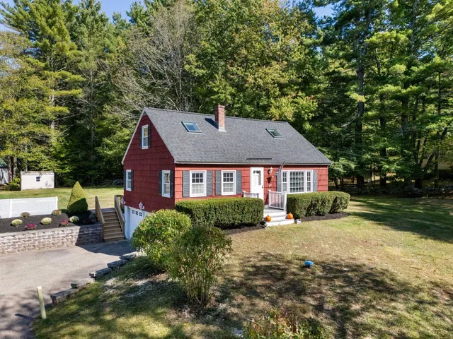 $525,000 | 267 Main Street, Plaistow, NH 03865