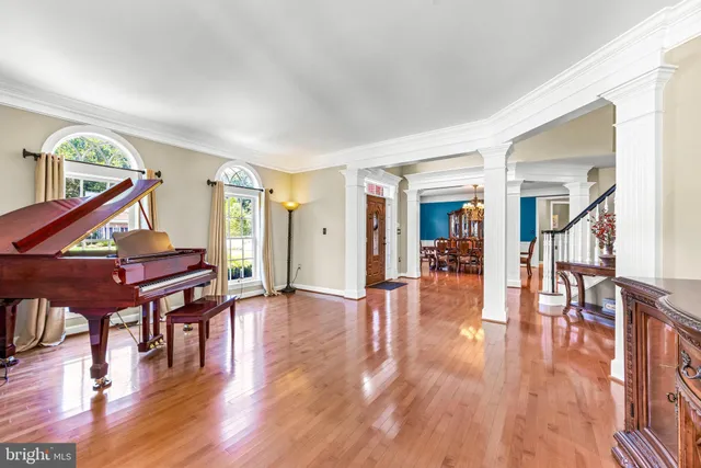 $1,750,000 | 1703 Lake Forest Drive, Finksburg, MD 21048