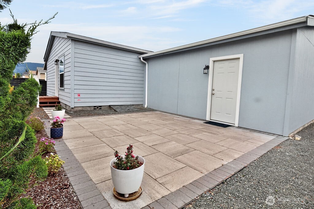 894 North Iris Avenue Sequim, WA 98382 - Photo 21 of 34