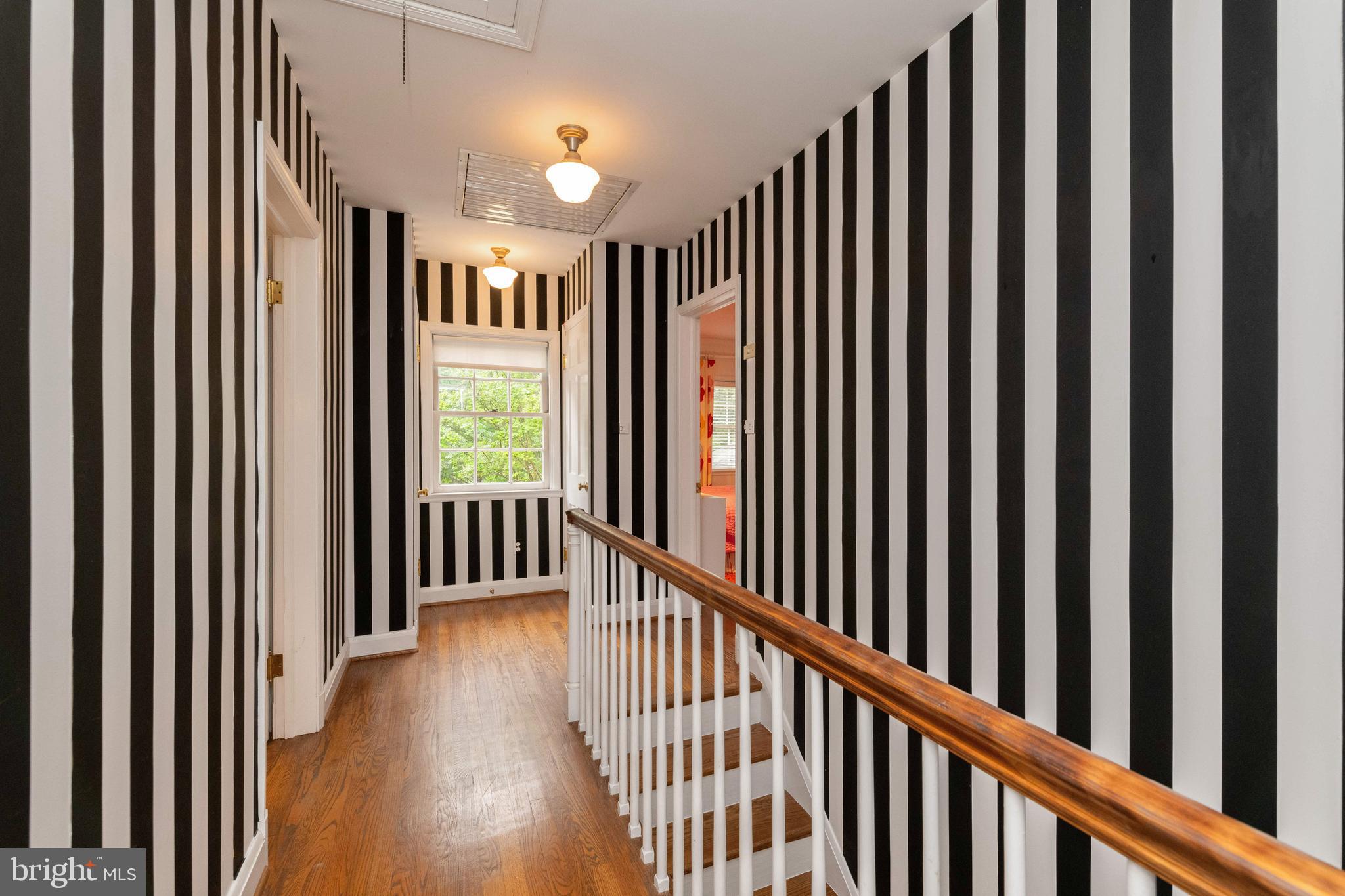 212 Churchwardens Road Baltimore, MD 21212 - Photo 31 of 48 Fun second floor hallway