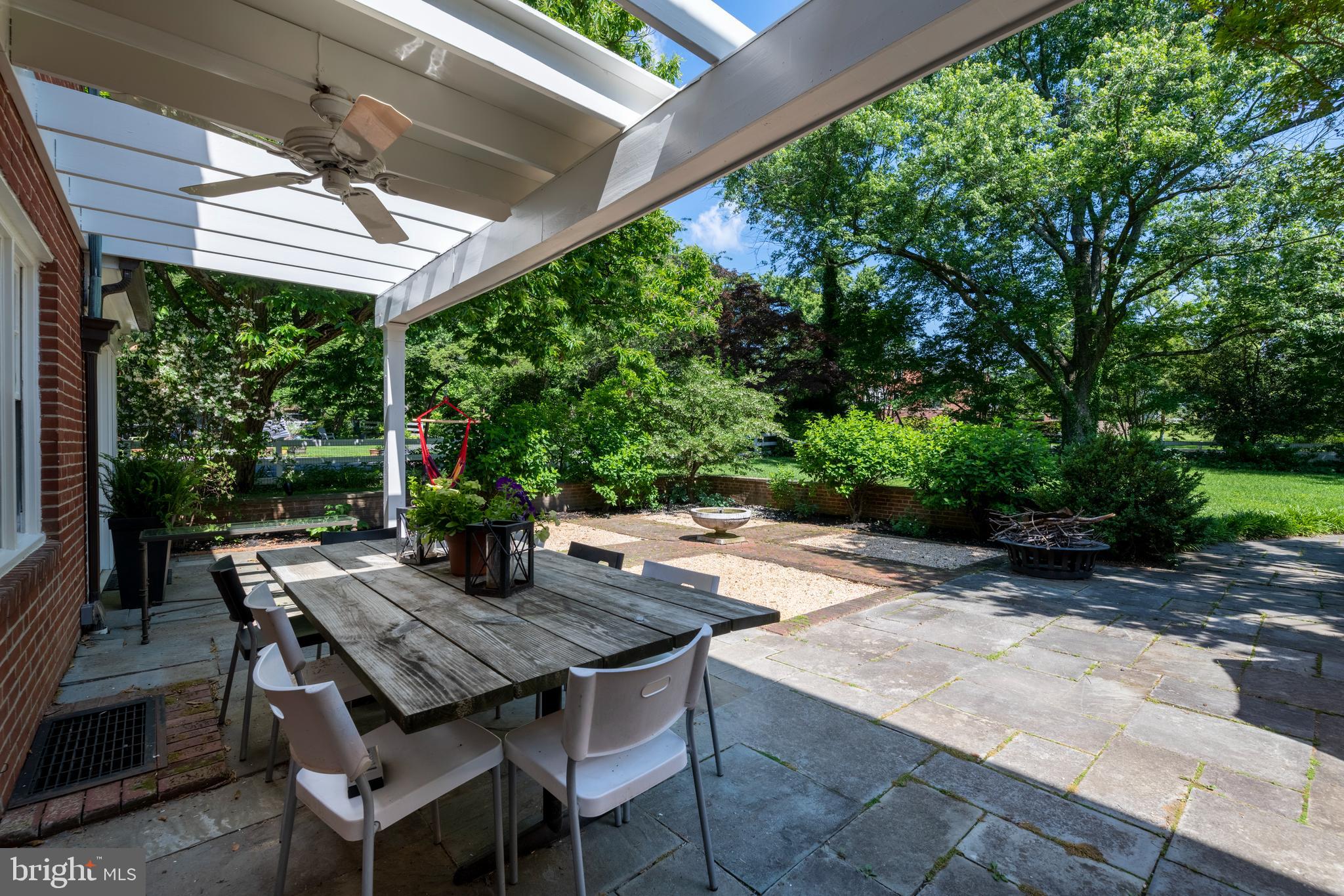 212 Churchwardens Road Baltimore, MD 21212 - Photo 43 of 48 Table under the pergola