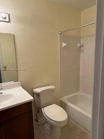 $3,000 | 311 Northwest 103rd Terrace, Unit 311, Pembroke Pines, FL 33026