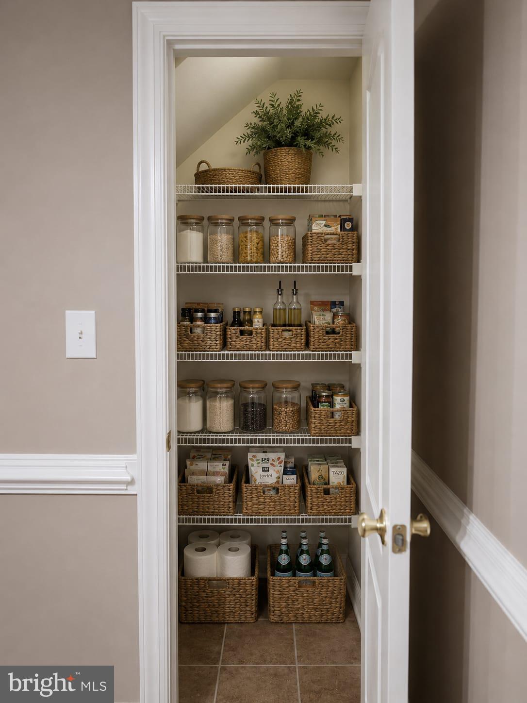 14847 Cloverdale Road, Unit 86 Woodbridge, VA 22193 - Photo 2 of 11 Gallery Image 2