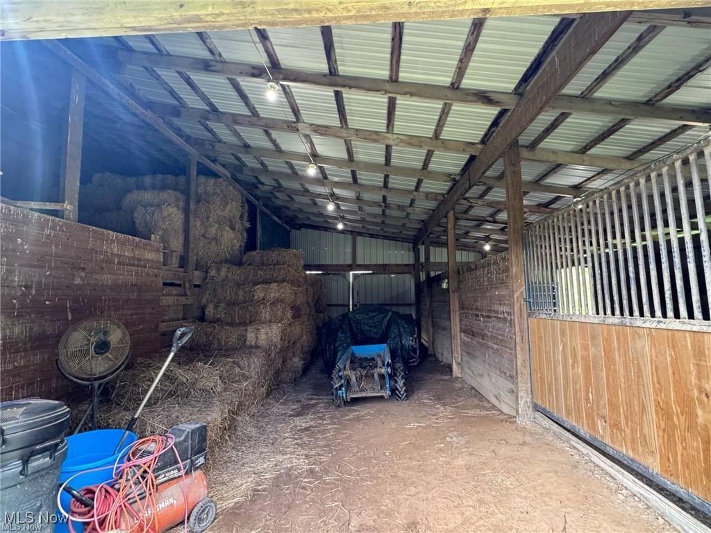 10097 March Road Northeast East Rochester, OH 44625 - Photo 23 of 34 View of horse barn