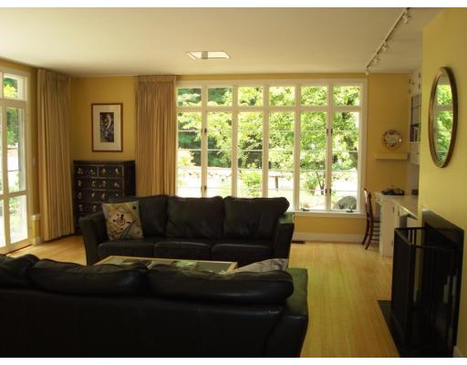 102 Sudbury Road Weston, MA 02493 - Photo 6 of 24 Gallery Image 6