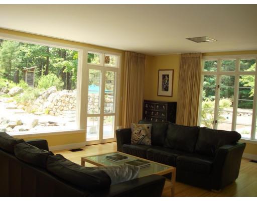 102 Sudbury Road Weston, MA 02493 - Photo 7 of 24 Gallery Image 7